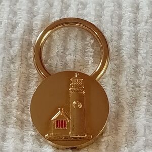 Vintage Gold Tone Lighthouse Keyring